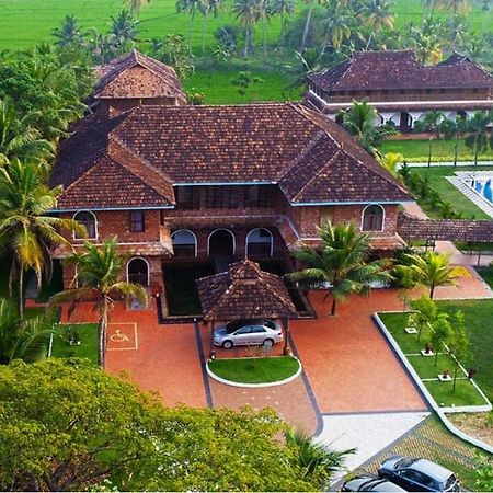 Kumarakom Heritage Resort Kottayam Luaran gambar