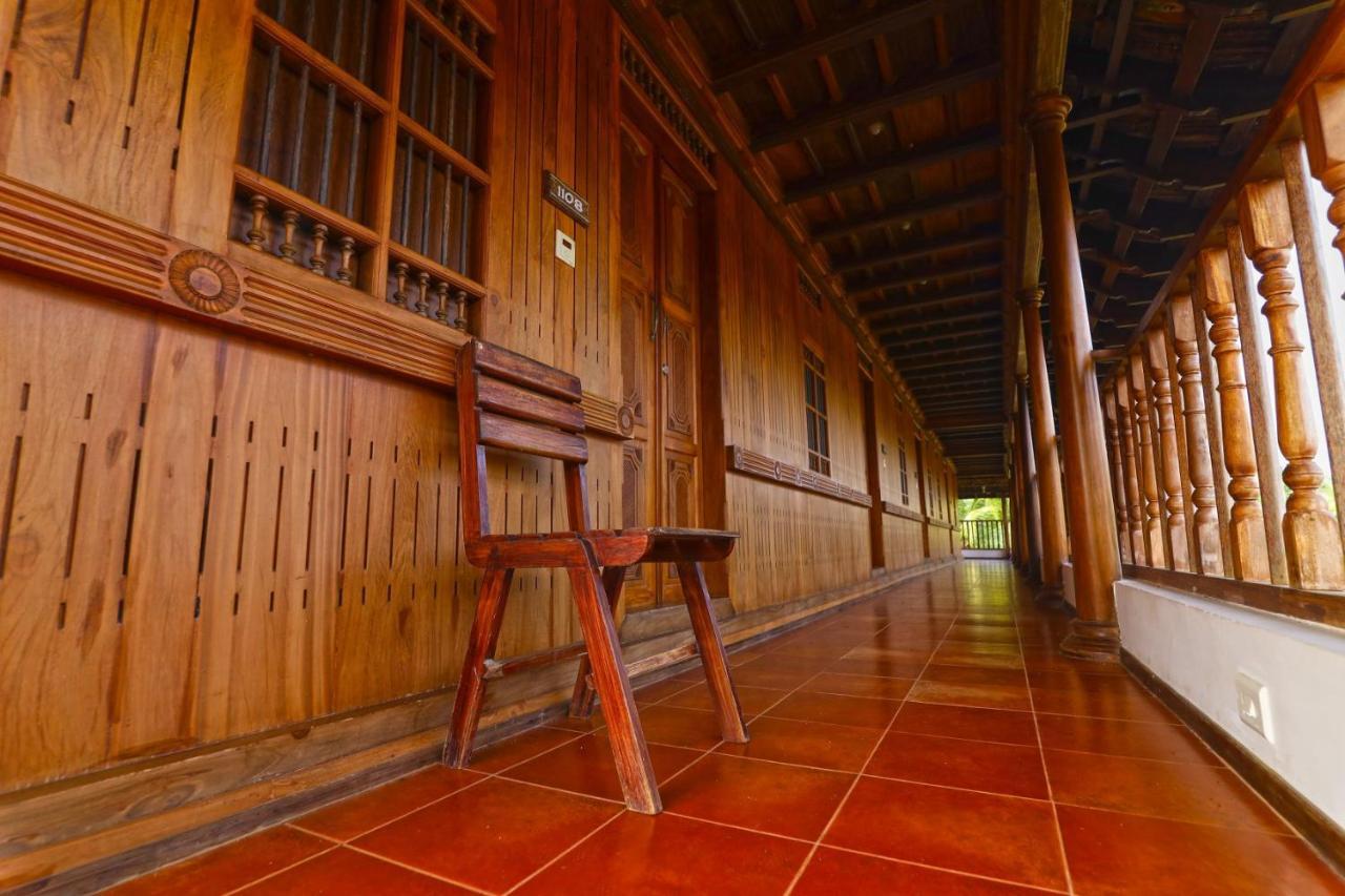 Kumarakom Heritage Resort Kottayam Luaran gambar