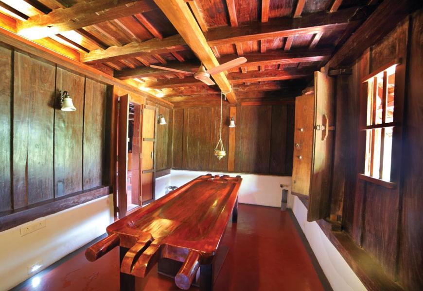 Kumarakom Heritage Resort Kottayam Luaran gambar